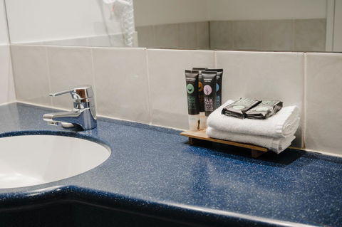Novotel Cairns Oasis Resort - Sydney 4u 24