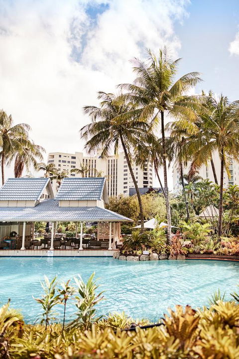 Novotel Cairns Oasis Resort - Sydney 4u 4