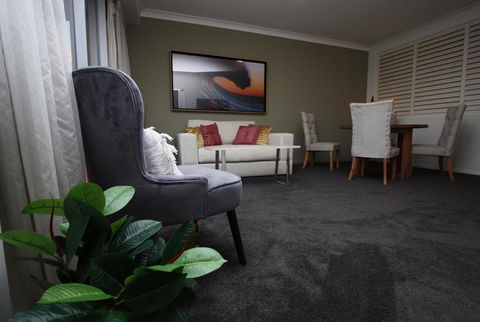 PeepSleep Chevron Towers - Accommodation Sydney 6