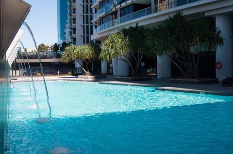 Circle On Cavill - Gclr - Accommodation Sydney 38