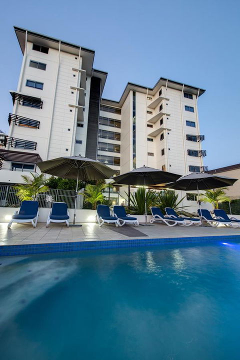 Coco Mooloolaba - Sydney 4u 5