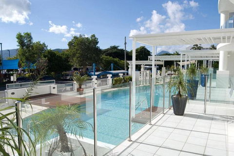 Waters Edge Apartment Cairns - Sydney 4u 5