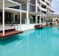 Waters Edge Apartment Cairns - Sydney 4u