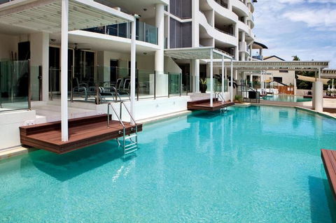 Waters Edge Apartment Cairns - Sydney 4u 0