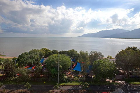 Waters Edge Apartment Cairns - Sydney 4u 11
