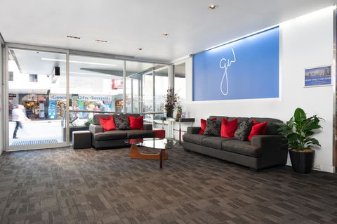 George Williams Hotel - Sydney 4u 6