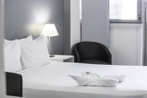 George Williams Hotel - Sydney 4u 13