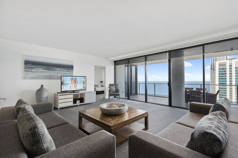 Circle On Cavill, Apartments And Sub Penthouses - We Accommodate - Accommodation Sydney 20