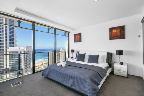 Circle On Cavill, Apartments And Sub Penthouses - We Accommodate - Accommodation Sydney 25