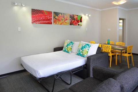 Palm Beach Hotel - Sydney 4u 22