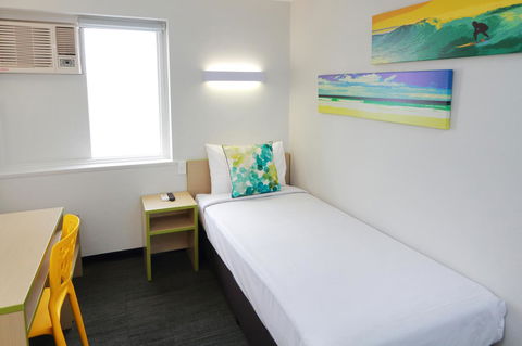 Palm Beach Hotel - Sydney 4u 16