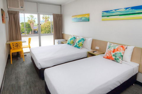 Palm Beach Hotel - Sydney 4u 0