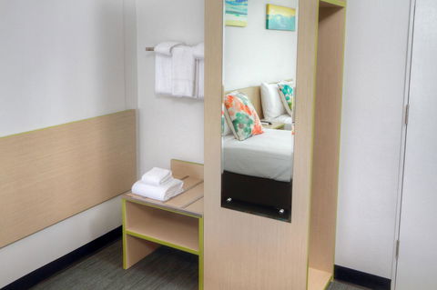 Palm Beach Hotel - Sydney 4u 17