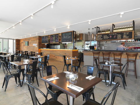 Oaks Mackay Rivermarque Hotel - Sydney 4u 7