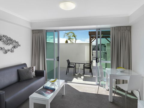 Oaks Mackay Rivermarque Hotel - Sydney 4u 1