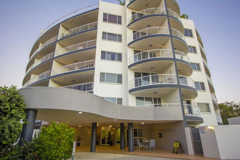Fairways Golf & Beach Retreat Bribie Island - Accommodation Sydney 9
