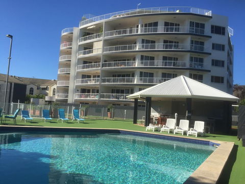 Fairways Golf & Beach Retreat Bribie Island - Accommodation Sydney 0