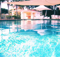 Waterfront Resort Villa with Buggy - Sydney 4u