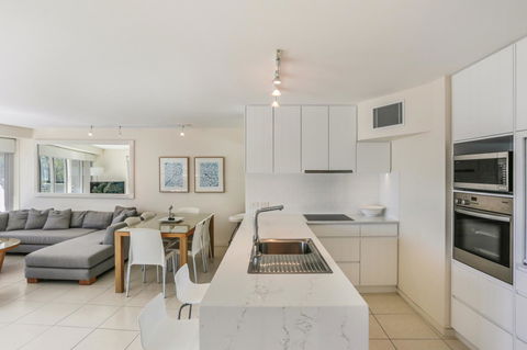 Little Cove Court - Sydney 4u 20