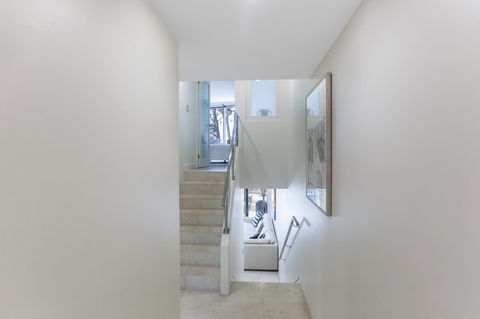 Little Cove Court - Sydney 4u 14