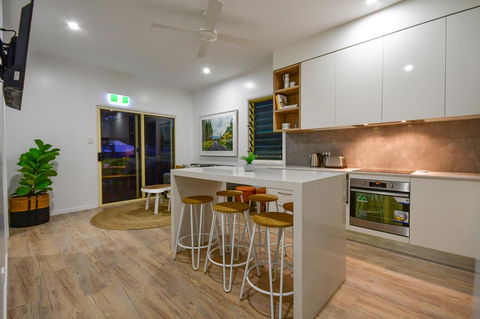 Blue Summit Hideaway - Sydney 4u 6