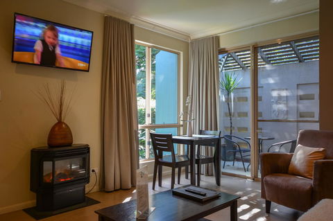 Blue Summit Hideaway - Sydney 4u 26