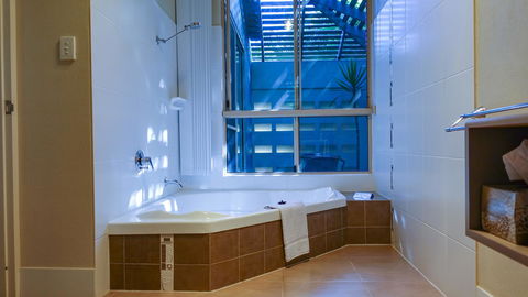 Blue Summit Hideaway - Sydney 4u 27