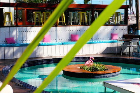 Komune Resort And Beach Club Greenmount Beach - Sydney 4u 4