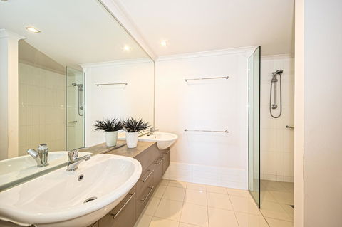 On The Bay Apartments - Sydney 4u 18