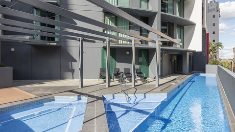 Oaks Brisbane On Felix Suites - Sydney 4u 3