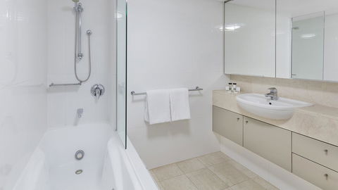 Oaks Brisbane On Felix Suites - Sydney 4u 11