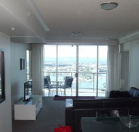 Private 2 Bedroom Apartment  Chevron Towers - Sydney 4u