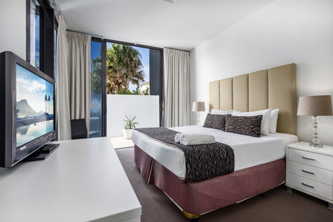Ultra Broadbeach - Accommodation Sydney 22