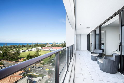 Ultra Broadbeach - Accommodation Sydney 41