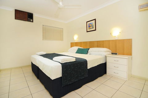 Cairns Queenslander Hotel & Apartments - Sydney 4u 18