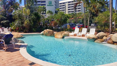 Cairns Queenslander Hotel & Apartments - Sydney 4u 30