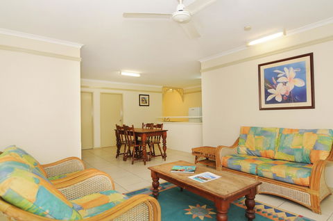 Cairns Queenslander Hotel & Apartments - Sydney 4u 14