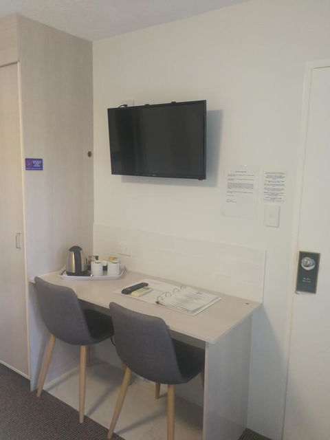 Aabon Apartments & Motel - Sydney 4u 9