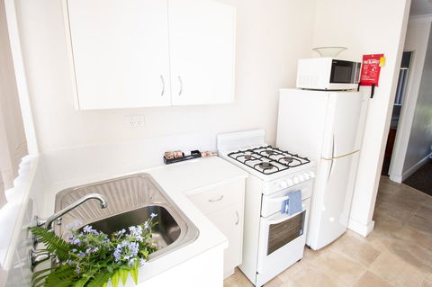 Aabon Apartments & Motel - Sydney 4u 31