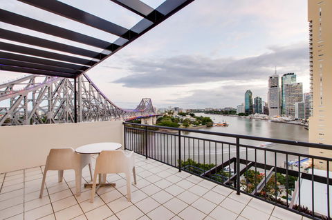 Oakwood Hotel & Apartments Brisbane - Sydney 4u 1