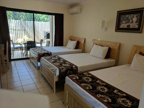Novena Palms Motel - Sydney 4u 23