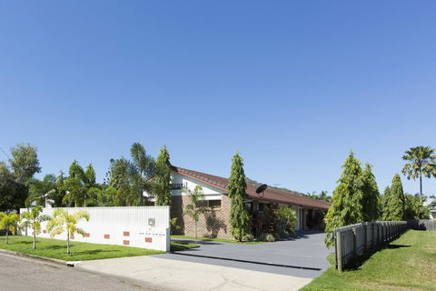 Marcol Place Holiday Apartments - Accommodation Sydney 0