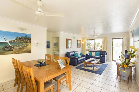Marcol Place Holiday Apartments - Accommodation Sydney 12