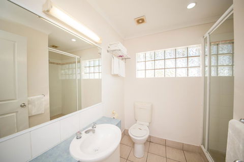 Cosmopolitan Motel & Serviced Apartments - Sydney 4u 20