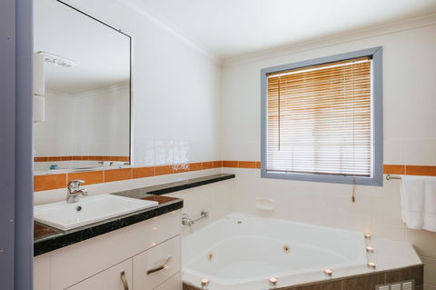 Apple Blossom Cottages - Sydney 4u 9