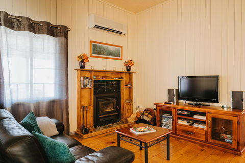 Apple Blossom Cottages - Sydney 4u 6