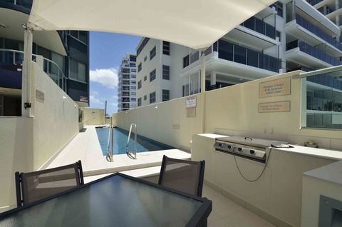 Malibu Apartments - Sydney 4u 24