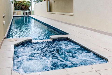 Malibu Apartments - Sydney 4u 11