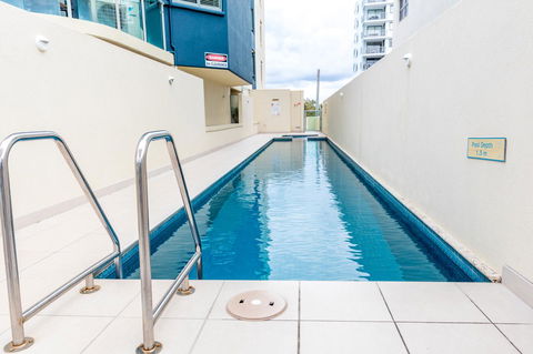 Malibu Apartments - Sydney 4u 10