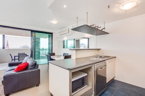 Republic Apartments Brisbane City - Sydney 4u 21